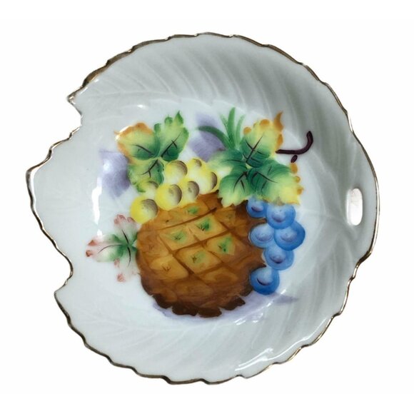 Ucagco China Trinket Nut Dish Hand Painted Fruit Leaf Shape Gold Trim Vintage - Picture 2 of 5